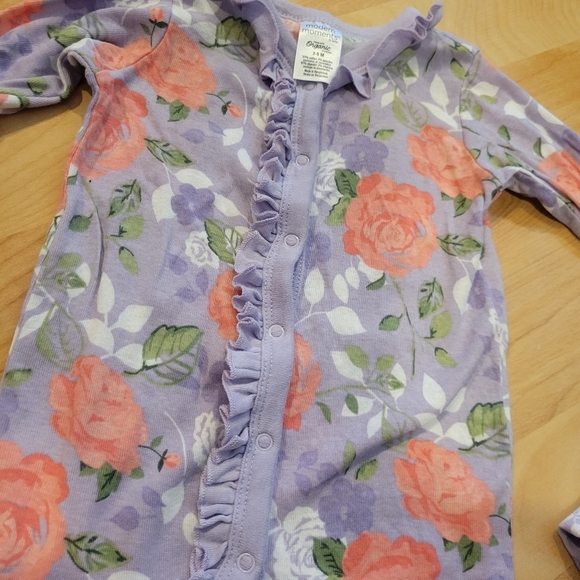 Gerber Modern Moments baby girl Footless Floral Onesie & Hat 3-6 Months - Picture 6 of 7
